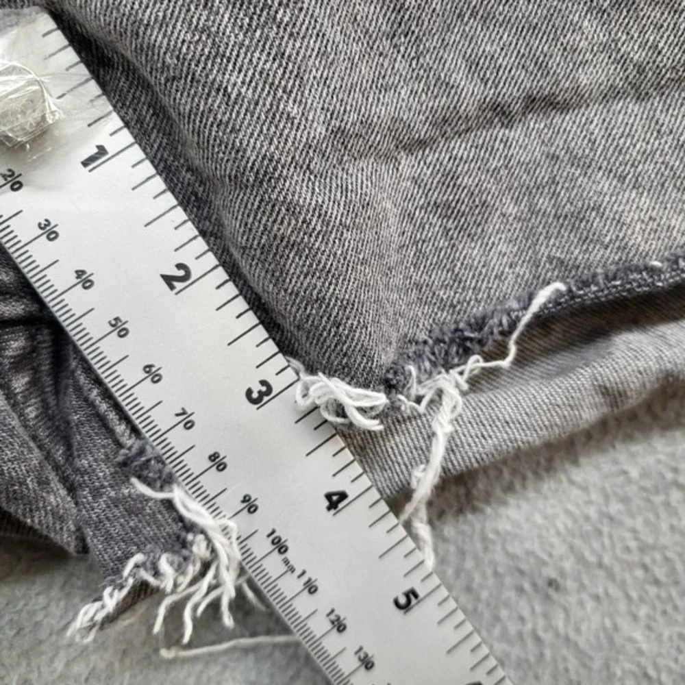 Levis we carefully approximate